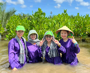 NGÀY 1: TP. HỒ CHÍ MINH – CHÙA PHẬT MINH – KDL NGƯỜI GIỮ RỪNG BÌNH ĐẠI (Ăn Sáng, Trưa)